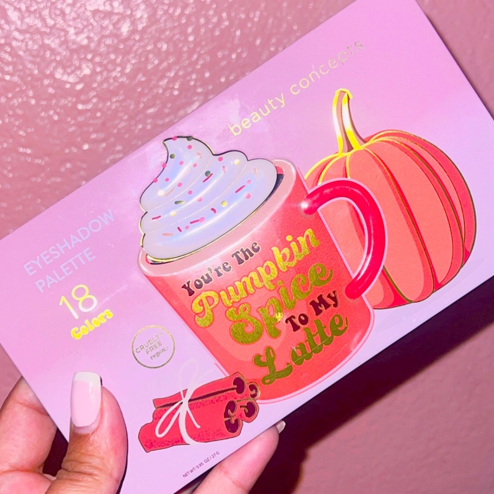 Pumpkin 🎃 Spice Latte Eyeshadow Palette
